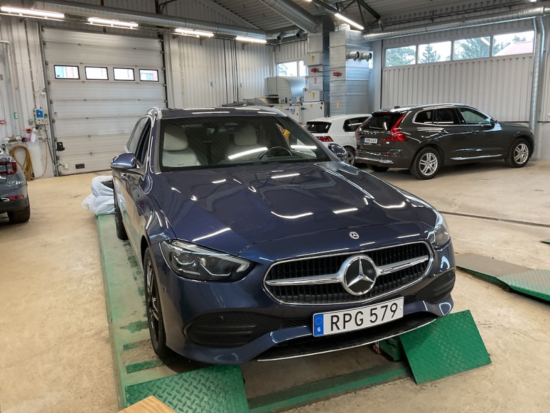 Mercedes-Benz C-class